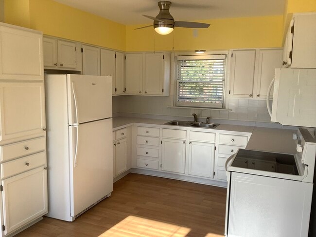 Building Photo - 4545 SW Hwy