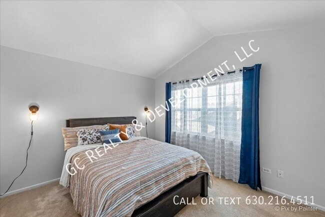 Building Photo - 2864 Rutland Cir