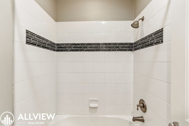 Building Photo - Highly Upgraded 4 Bed, 4.5 Bath Condo Available in Pacific Shores!