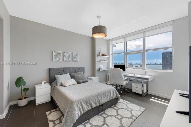 Building Photo - 3301 NE 1st Ave