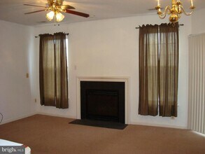 Building Photo - 7418 Hindon Cir