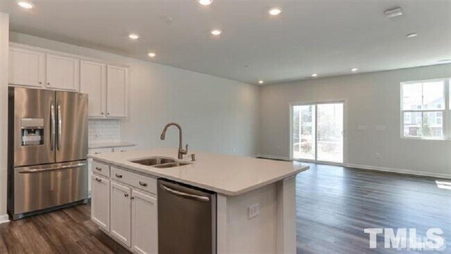 Building Photo - 120 Cambria Ln