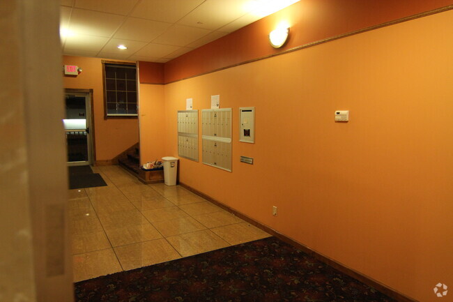 Entrance and Mail areas - University Lofts