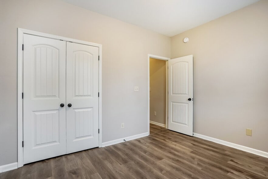 Building Photo - 62 Dropseed Ln