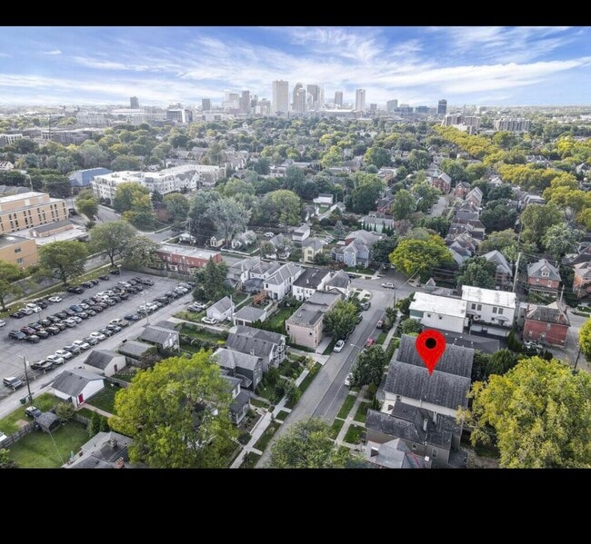 Building Photo - 1107 Highland St