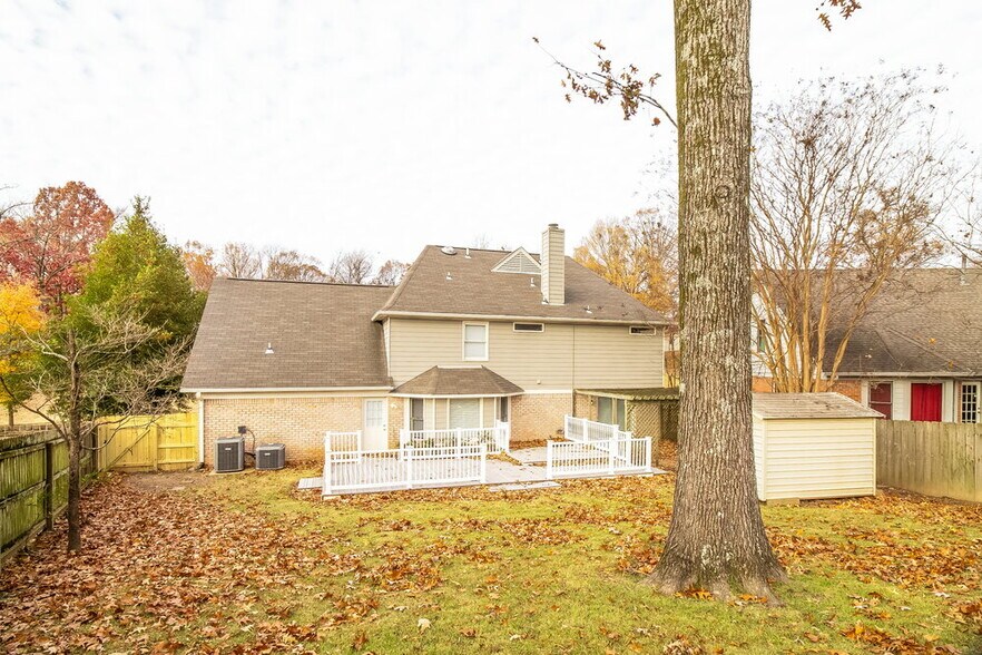 Building Photo - 7807 Teal Lake Cove
