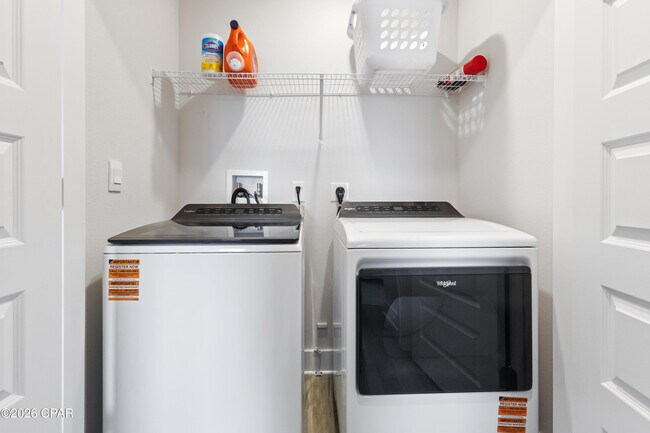 Building Photo - 205 Palmeras Marinas Ln