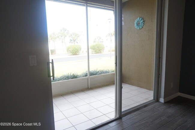 Building Photo - 110 White Ibis Ln