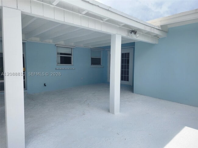 Building Photo - 9301 SW 54th St