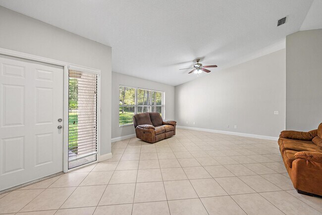 Building Photo - 12904 159th St N