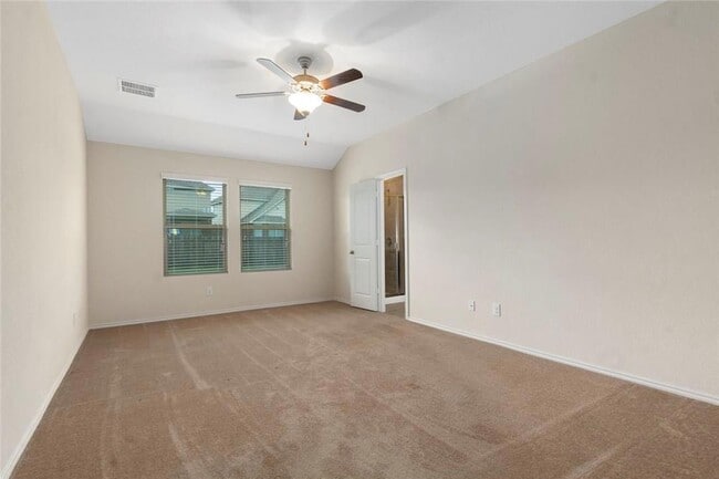 Building Photo - 837 Hillrose Dr