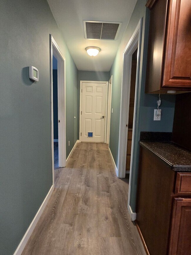 Building Photo - Hoquiam - 2 bedroom, 2 bath home for RENT!