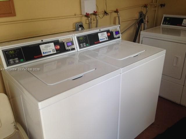 Building Photo - 2607 NE 8th Ave