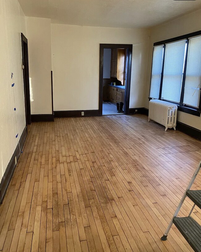 Building Photo - 3250 N Logan Ave