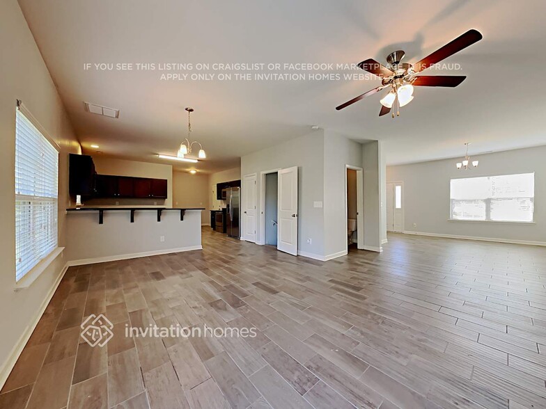 Building Photo - 120 Four Seasons Way