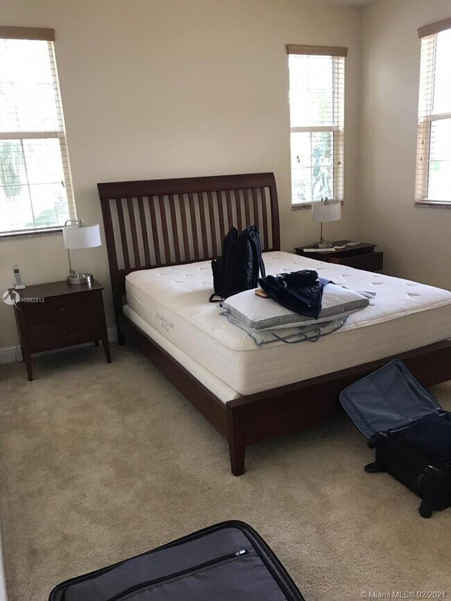 Building Photo - 14657 SW 14th St