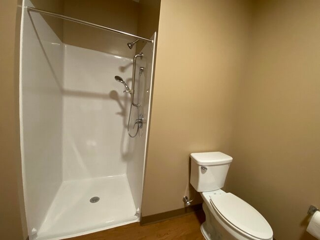 Building Photo - 83 Hanover St