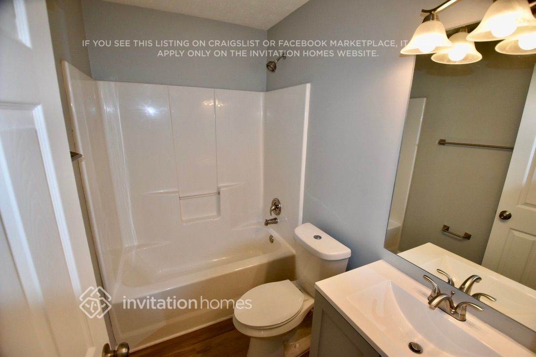 Building Photo - 1100 Eatonton Way