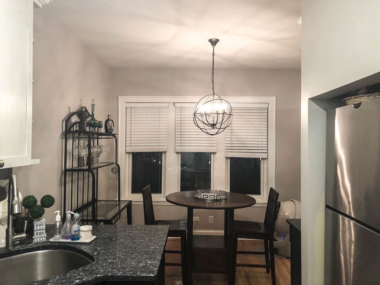 Building Photo - 4806 N Paulina St