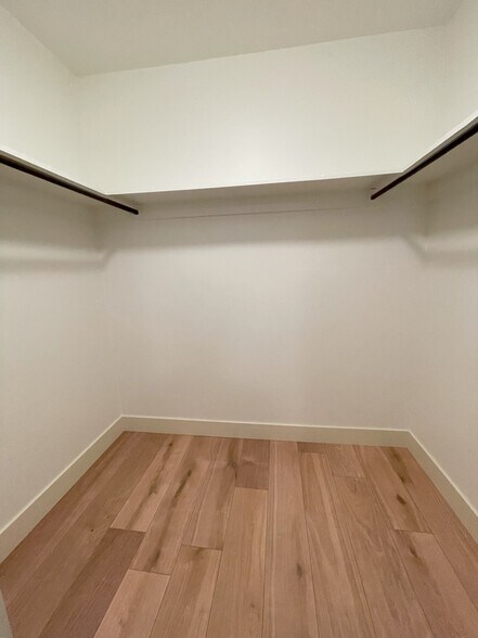Master Closet - 4665 Field St