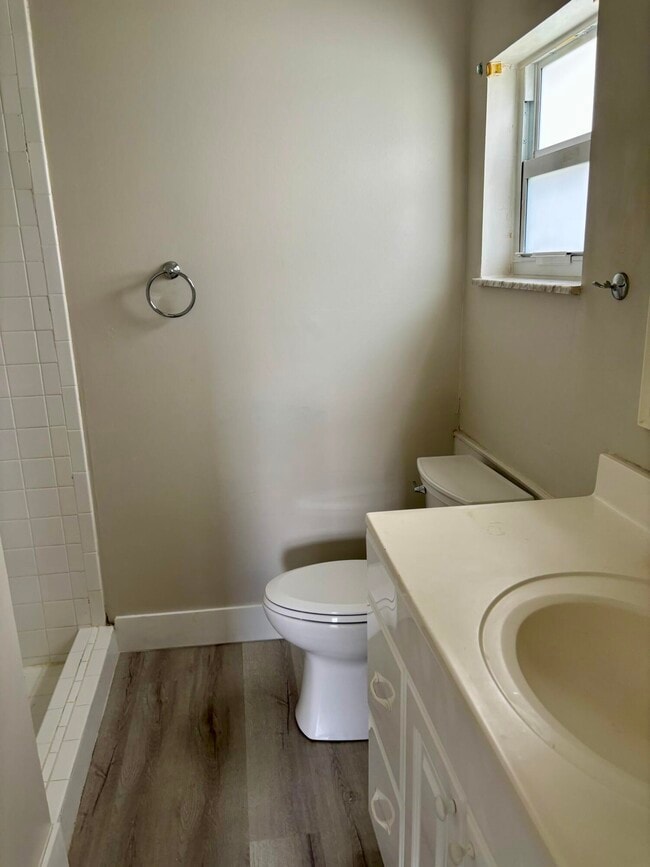 Building Photo - 8536 NW 12th Ct