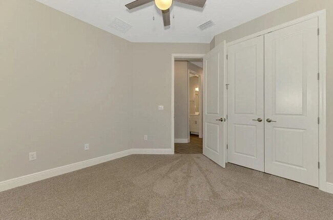 Building Photo - 5664 Blue Reef Pl
