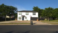 Building Photo - 4814 White Rock Dr