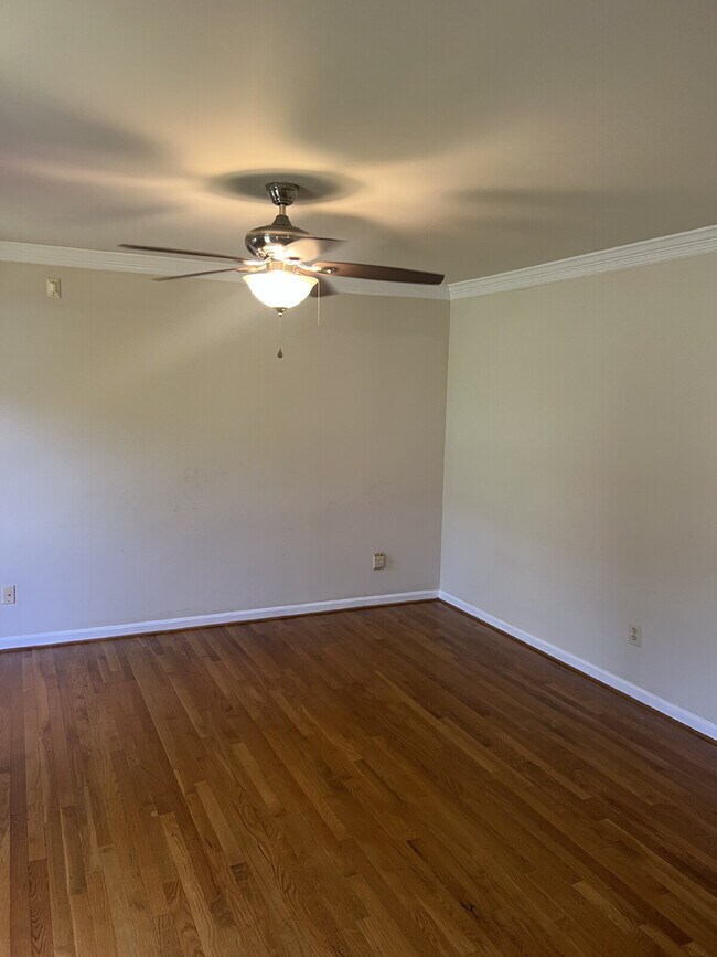Building Photo - Spacious Colonial Home for Rent in Chancel...