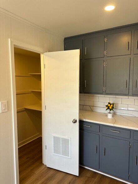 Pantry - 337 Wimbish Dr