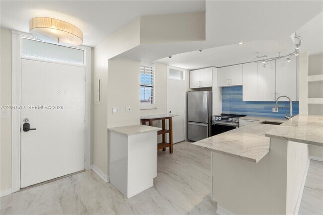 Building Photo - 3703 NE 166th St