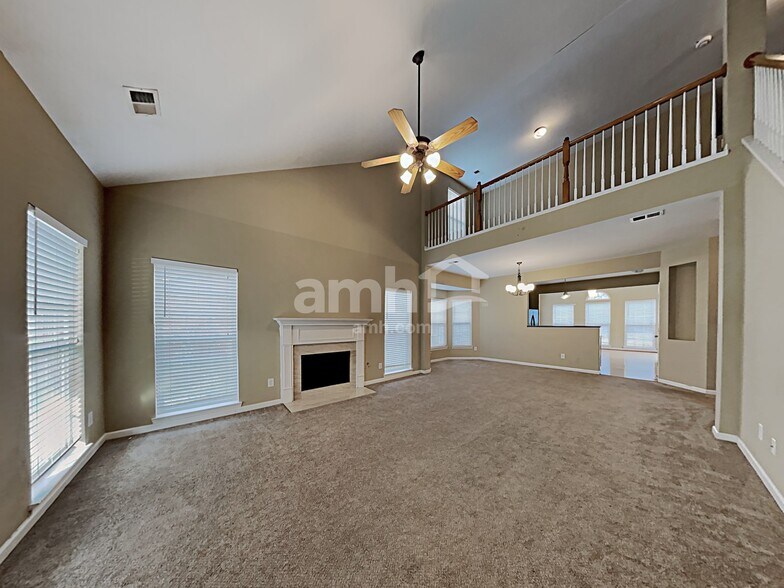 Building Photo - 3003 Hope Cir