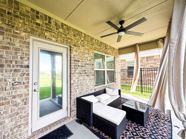 Building Photo - 449 Aurora Creek Ln