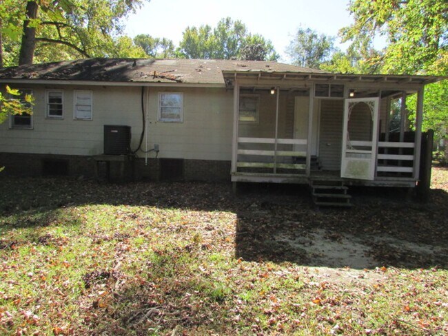 Building Photo - Close to Millwood Elementary
