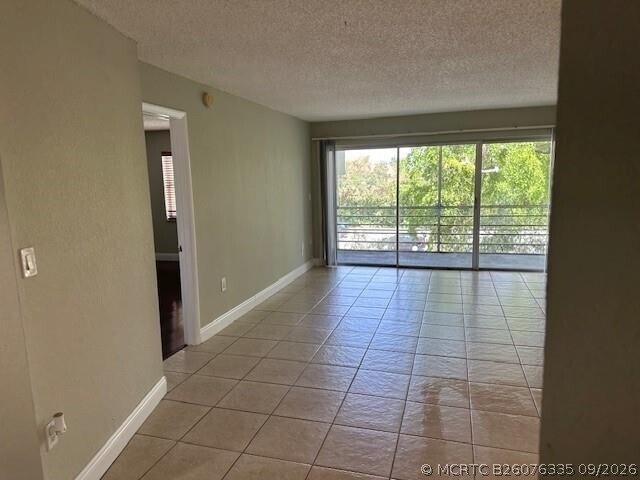 Building Photo - 4205 N University Dr