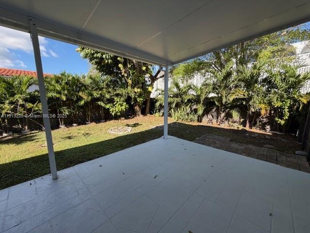 Building Photo - 2740 SW 32nd Ave