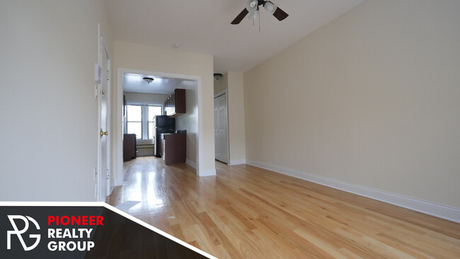 Building Photo - 2842 N Orchard St