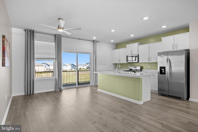 Building Photo - 813 Bond St