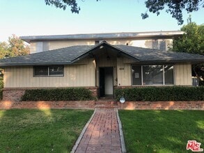 Building Photo - 410 N Frederic St