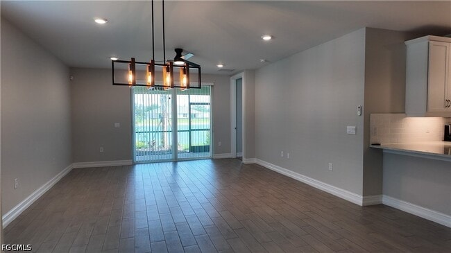 Building Photo - 44442 Palm Frond Dr