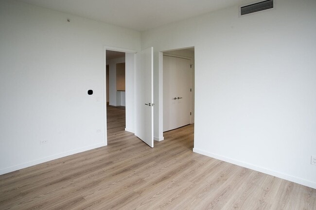 Interior Photo - Solstice on the Park