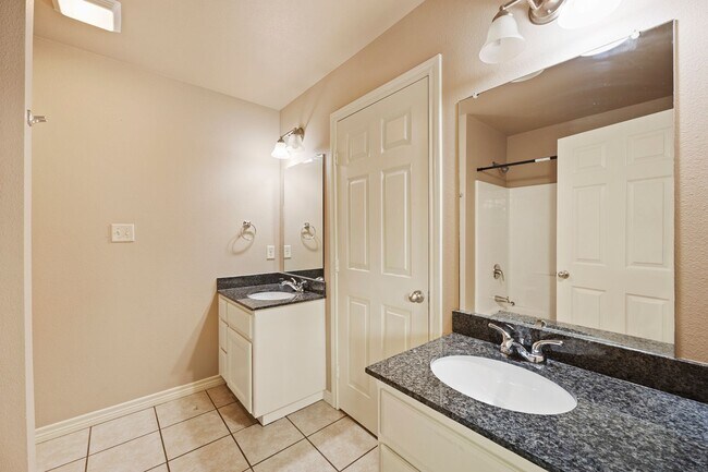 Building Photo - 6822 County Rd 1215