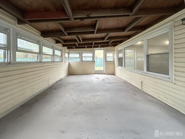 Building Photo - 36 Arden St