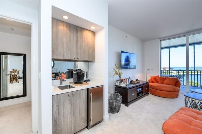 Building Photo - 3313 Sunset Key Cir