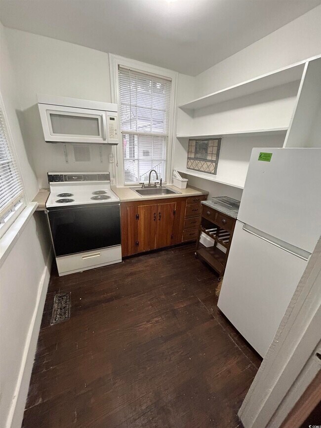 Building Photo - 520 Highmarket St