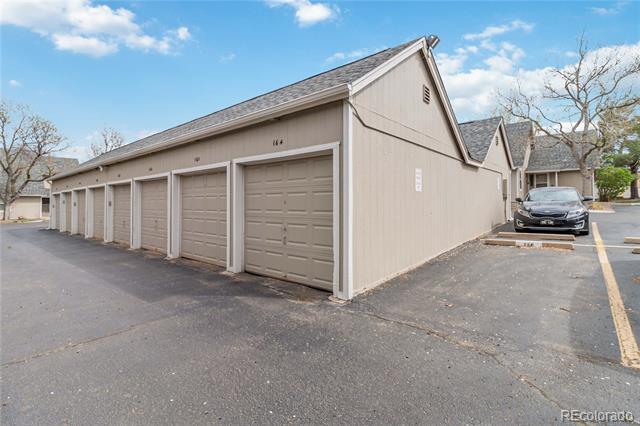 Building Photo - 2645 S Xanadu Way