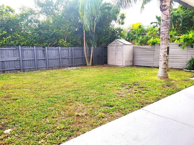 Building Photo - 13520 SW 64th Ln