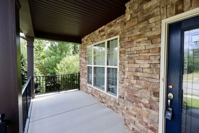 Building Photo - 6924 Swanhaven Dr