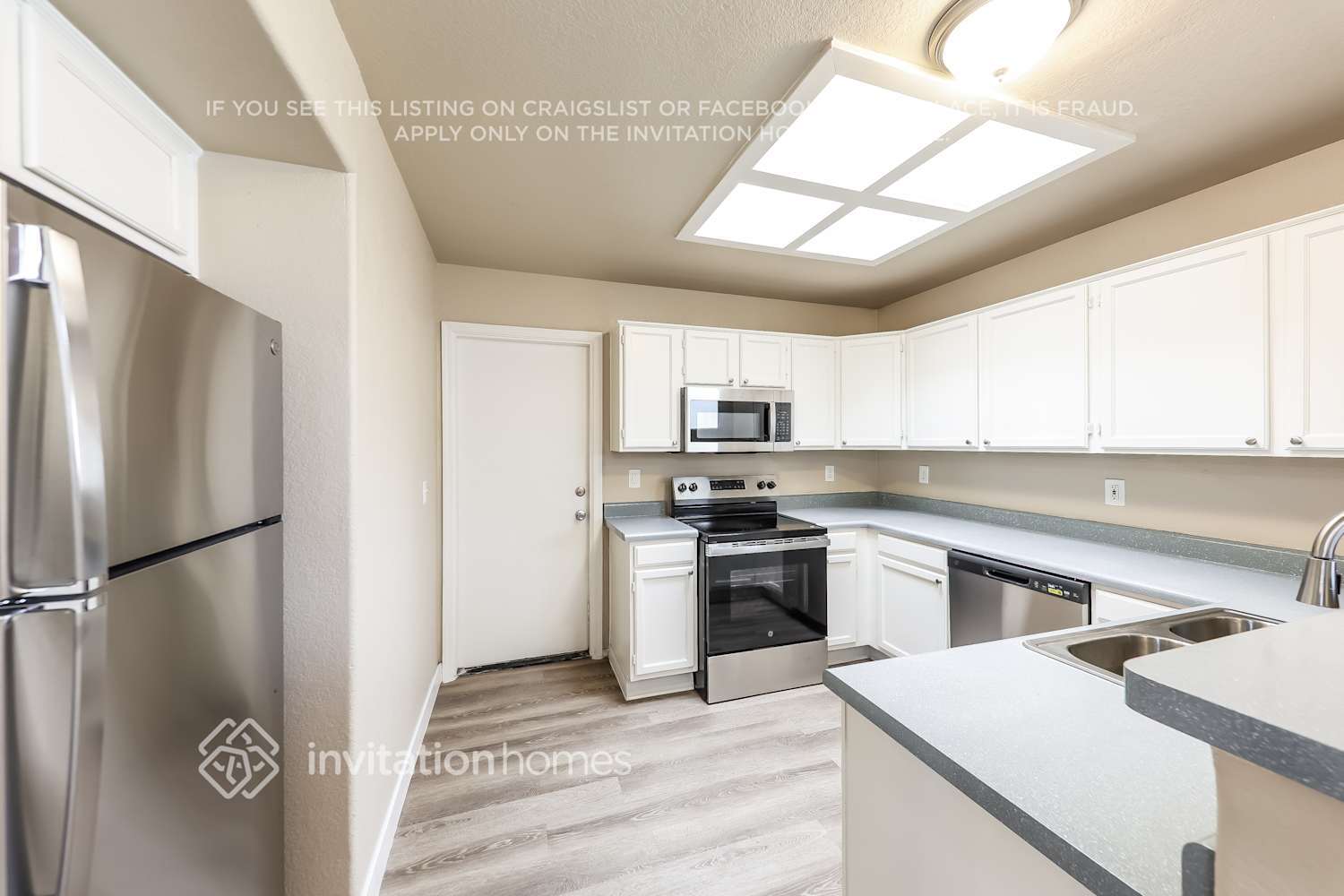 Building Photo - 8142 W Mescal St