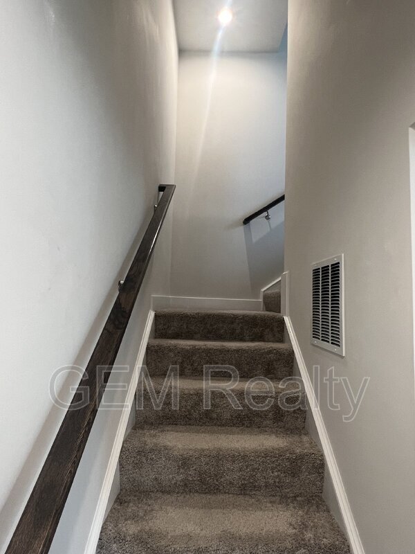Building Photo - 1101 Rampart Dr