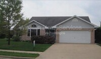 Building Photo - 948 Oakview Dr